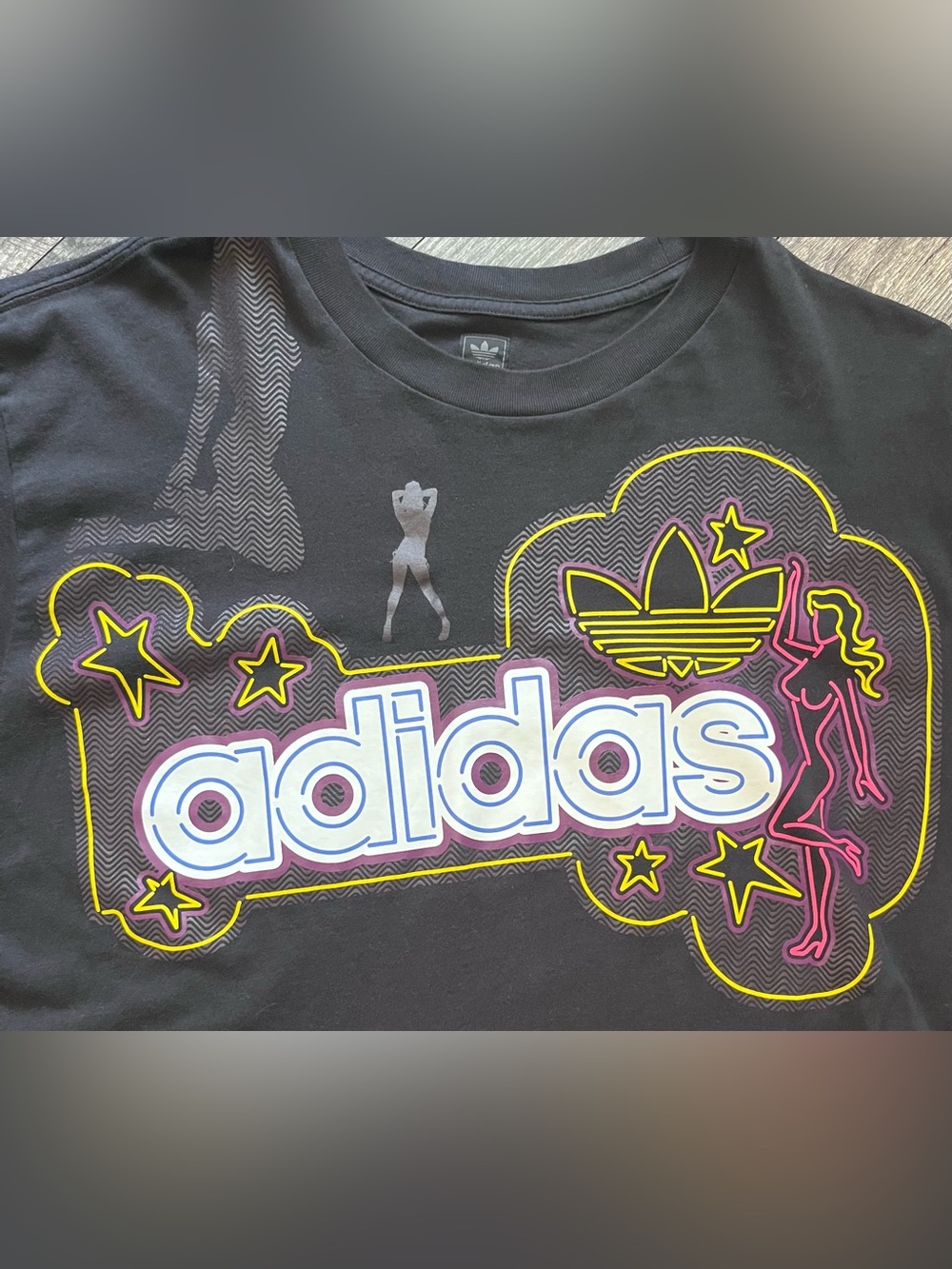 Rare Adidas Originals "Neon Vegas" Casino Pin-Up Graphic Tee 2XL
